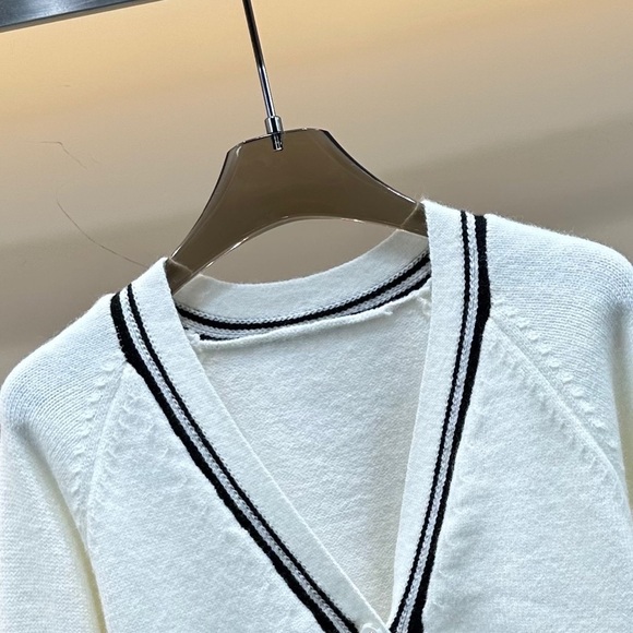 White Cardigan with Black Trim - Picture 4 of 4